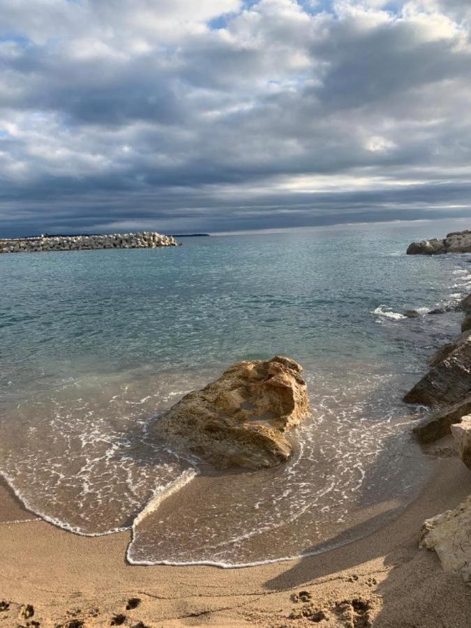 Bright And Elegant Renovated Two Rooms - Near Suquet Κάννες Εξωτερικό φωτογραφία
